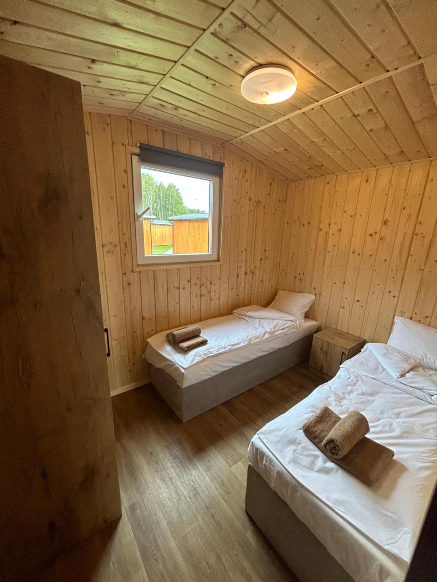 Zacisze Obok Suntago Park 호텔 Grabce-Towarzystwo 외부 사진