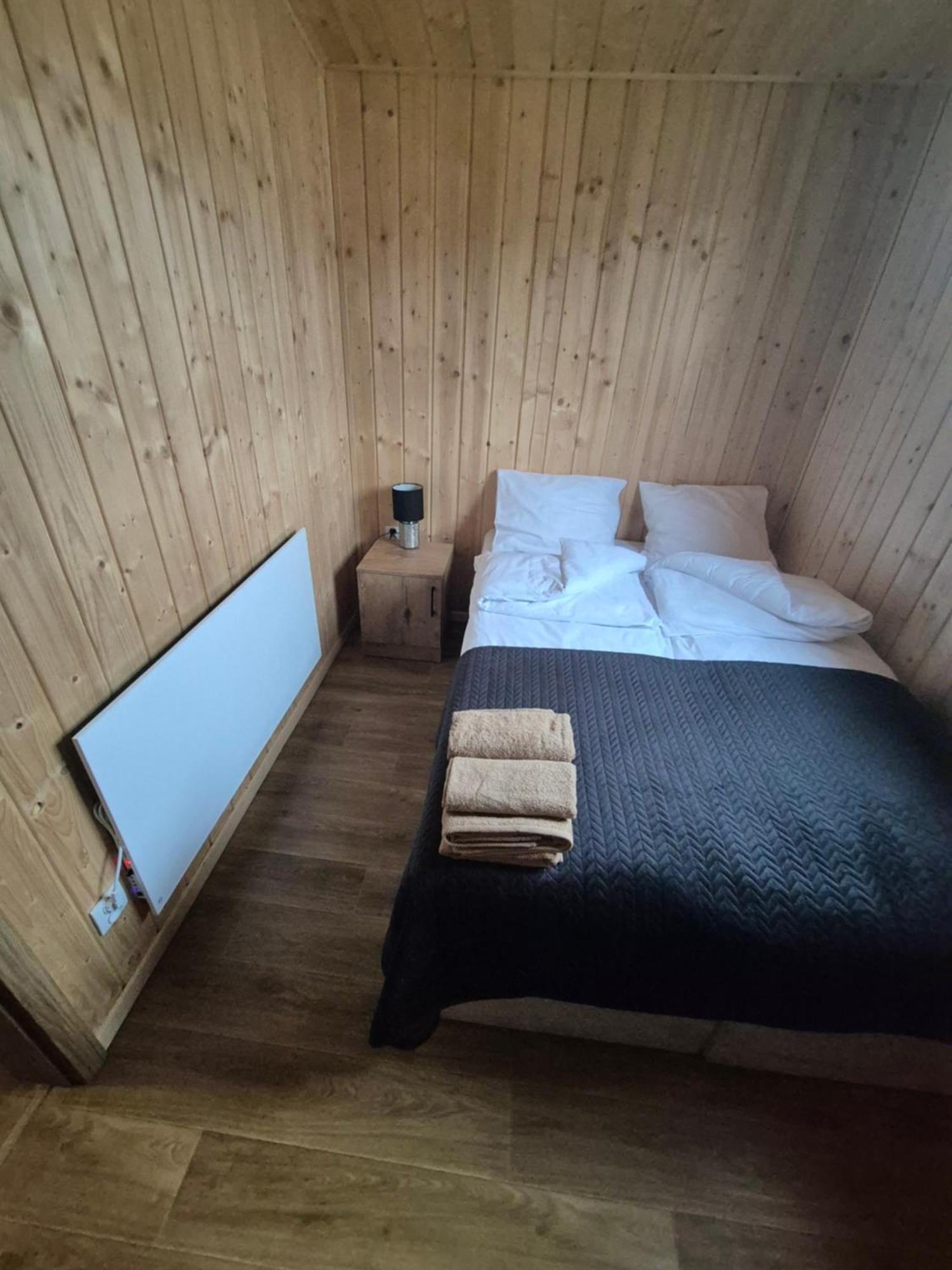 Zacisze Obok Suntago Park 호텔 Grabce-Towarzystwo 외부 사진
